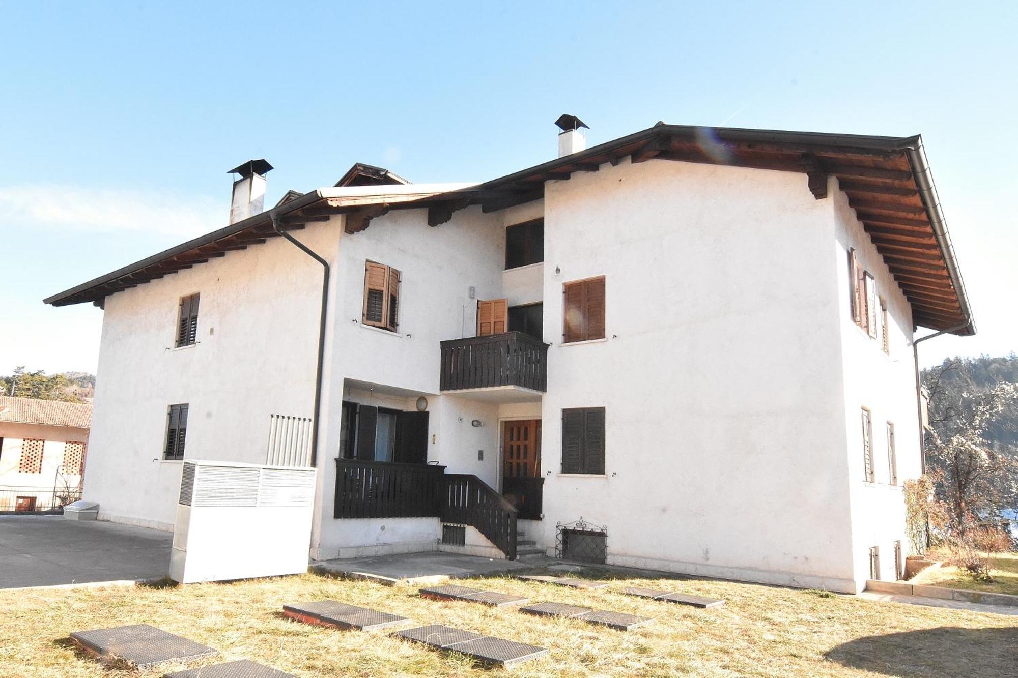 Appartamento Da Romina Con Parcheggio Gratuito Sanzeno Ngoại thất bức ảnh